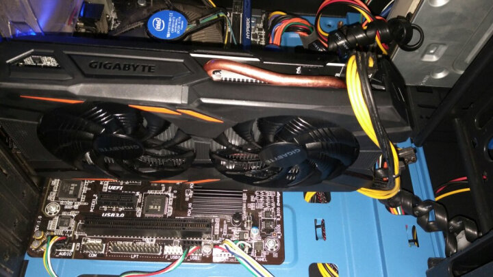 技嘉(gigabyte) gtx1050 wf2oc 2g 128bit gddr5显卡 n1050wf2oc-2gd