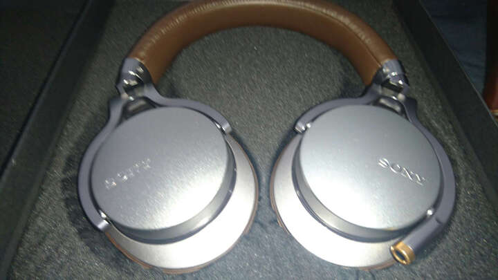 索尼(SONY)MDR-1A 高解析度 立体声耳机 银色