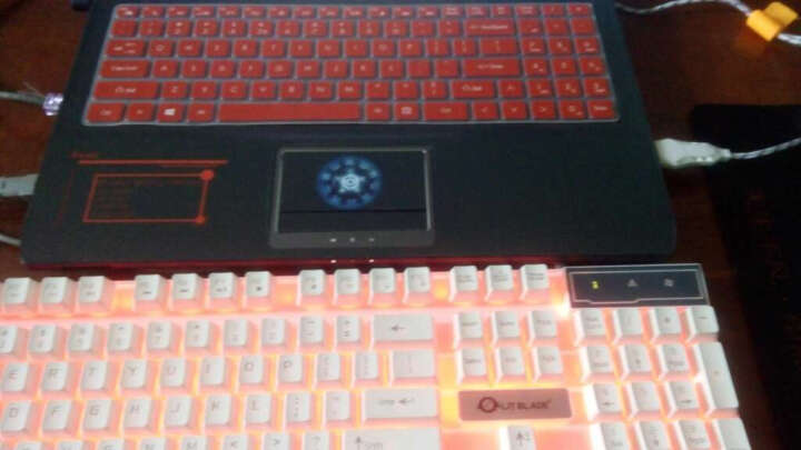 TB硬盘\/1080P高清15.6英寸游戏笔记本电脑 红