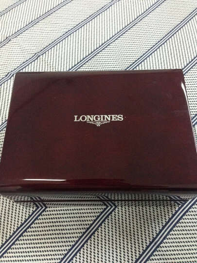 浪琴机械男士手表:手表不错,很漂亮。看保修卡