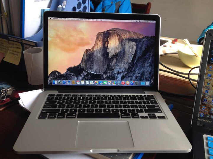 Apple MacBook Pro 13.3英寸笔记本电脑 银色
