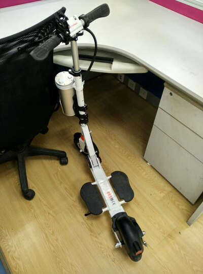 Airwheel 爱尔威电动滑板车 锂电池折叠迷你电动车 城市便携电瓶车 Z3 15-20KM 晒单图
