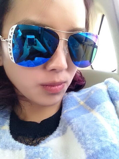 海伦凯勒2016年新款太阳镜女款 新潮时尚炫彩