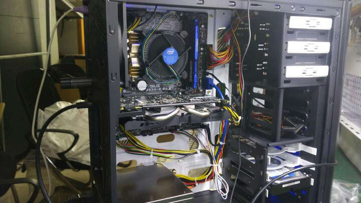 英特尔(Intel) 酷睿i5-4460 22纳米 Haswell架构盒