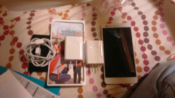 【超值套装版】荣耀 7 (PLK-TL01H) 3GB+16G