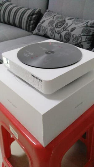 极米Z4X:收到投影仪很震撼,音响效果超好的,晚