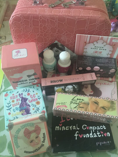 玻儿玻儿想KISS靓颜礼盒限量版:经济实惠,非