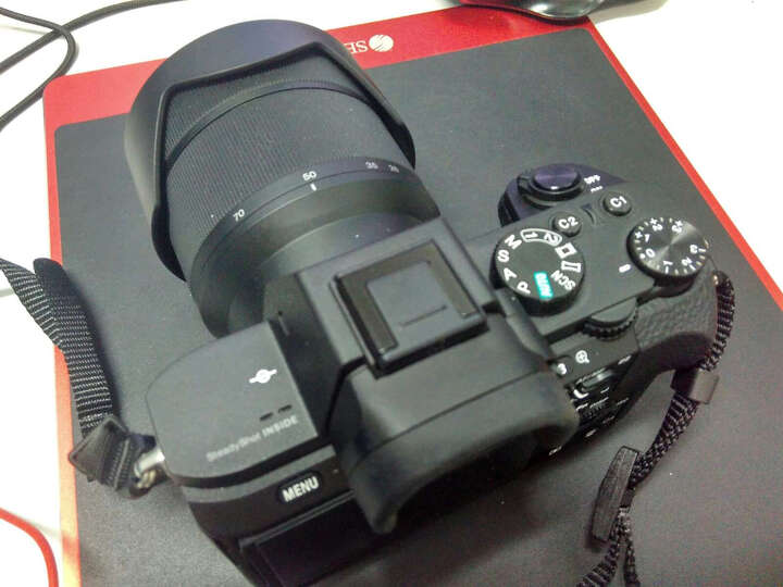 索尼(SONY)ILCE-7M2K 全画幅微单套机(28-70