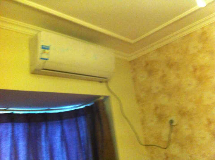 1.5匹 冷暖 定速 隐藏式显示屏 壁挂式 空调 KF