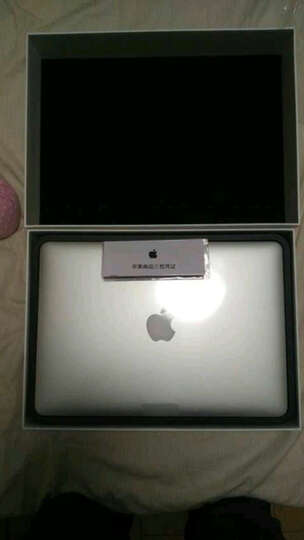 Apple MacBook Air 13.3英寸笔记本电脑 银色(