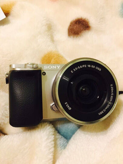 索尼(SONY) ILCE-6000L微单套机 银色(16-50m