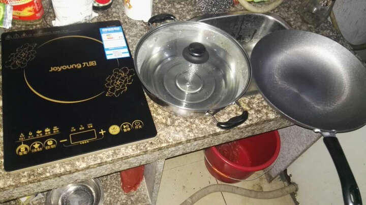 JYC-21HEC05触控电磁炉(赠汤锅+炒锅+刀具)