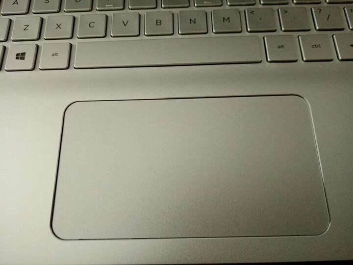 NVY 15-ae124TX 15.6英寸游戏笔记本电脑 (i5