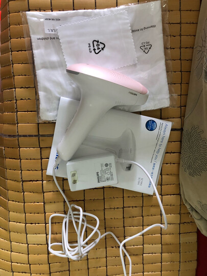 飞利浦(PHILIPS)脱毛仪 剃毛器 刮毛器 脱毛机 脉冲光脱毛器 Lumea光子激光脱毛仪 剃毛 刮毛器 SC1991 晒单图