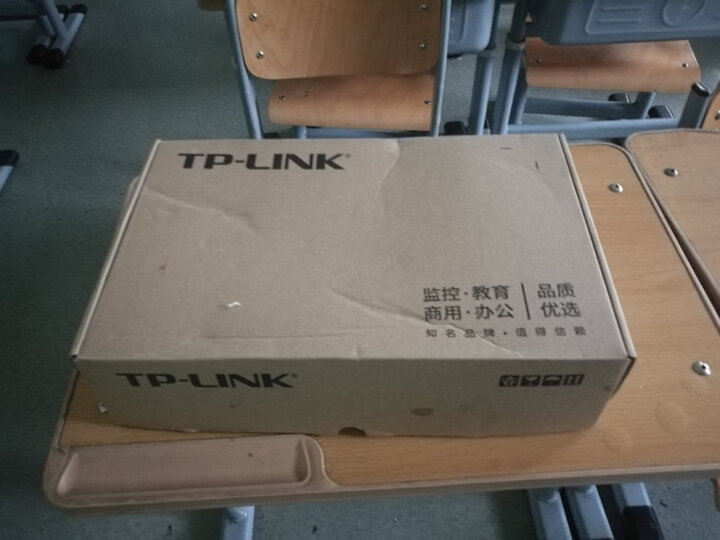 TP-LINK TL-SL1218PE-Combo 16口百兆POE交换机 2千兆口+2千兆光纤口 晒单图