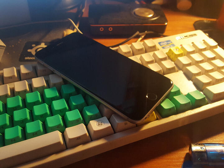 Apple iPhone 6s plus (A1699) 64G 深空灰色 移