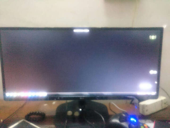 25UM65:显示器很棒,近2k的分辨率,带鱼屏玩g