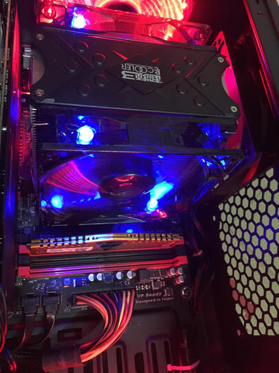 超频三(PCCOOLER)东海X4 CPU散热器(多平台/支持AM4/1151/4热管/PWM温控/12CM静音风扇/附带硅脂) 晒单图