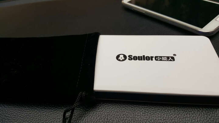 小能人汽车应急启动电源12v移动电源车载电瓶