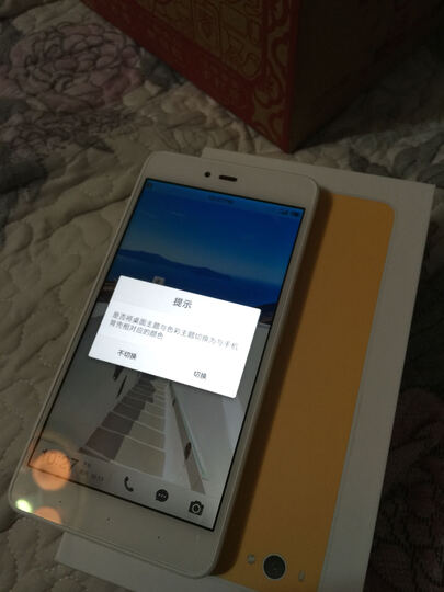 锤子坚果:外观配置啥都不用说了,挺好。唯一的