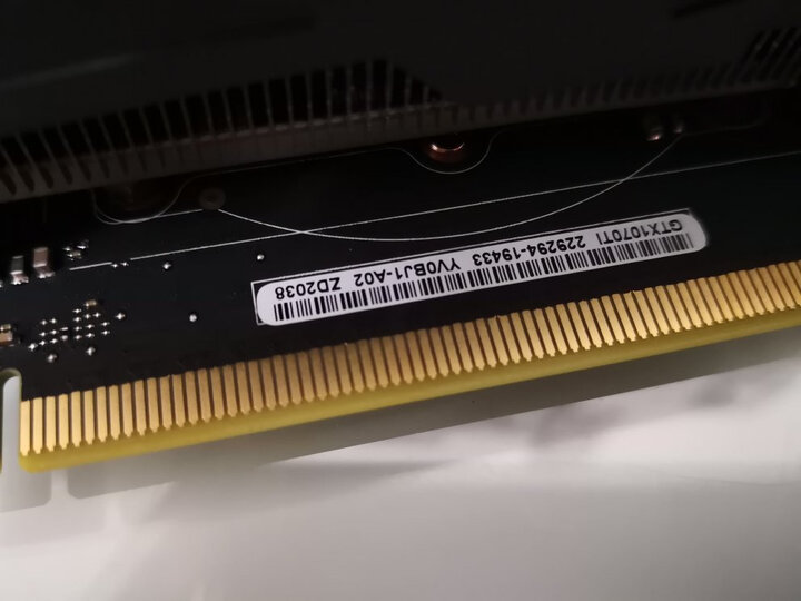 华硕(ASUS)CERBERUS-GeForce GTX1070TI-A8G 1607-1683MHz 8008MHz GDDR5 地狱犬电竞游戏 “吃鸡”显卡 晒单图