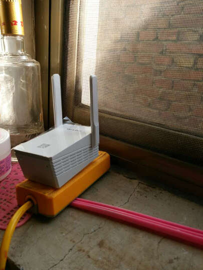 M无线扩展器 wifi信号放大器--信号满格,有