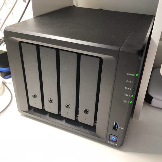 群晖（Synology）DS918+ 四盘位 NAS网络存储服务器 （无内置硬盘） 晒单图