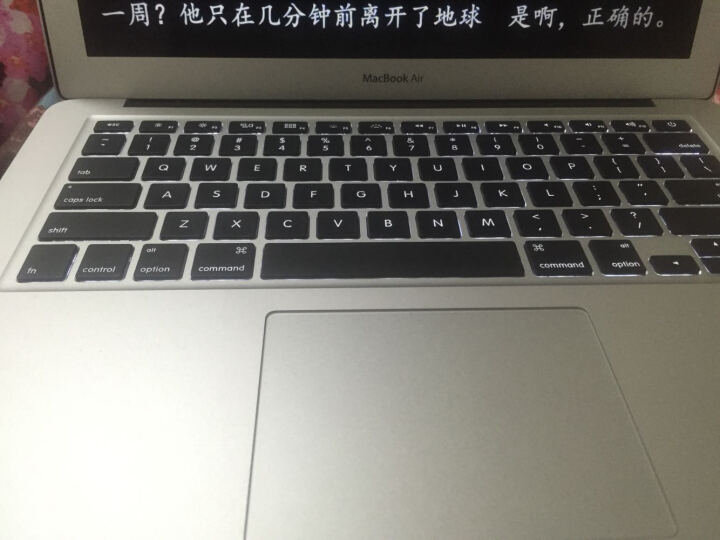 Apple MacBook Air 13.3英寸笔记本电脑 银色(