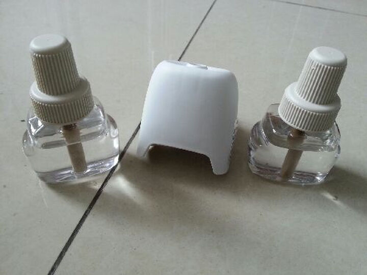 雷达电热蚊香液无线器+40晚*2无香超值装--价