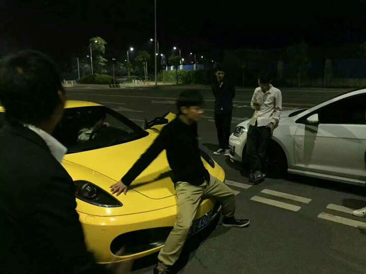 锤子 坚果 16GB 灰色 移动联通4G手机 双卡双