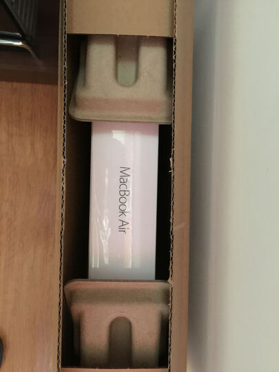 Apple MacBook Air 13.3英寸笔记本电脑 银色(