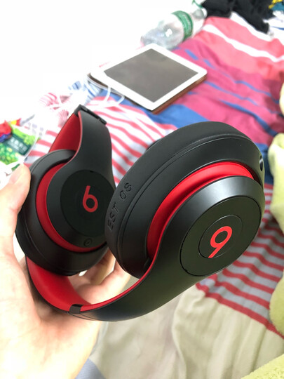 Beats Studio3 Wireless 录音师无线3代 头戴式 蓝牙无线降噪游戏耳机 - 魅影灰(限量款)MQUF2PA/A 晒单图
