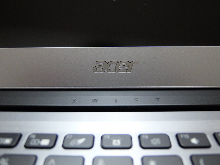 宏碁(Acer)蜂鸟Swift1全金属超轻薄本 13.3英寸笔记本电脑SF113(N3350 4G 128GSSD IPS 蓝牙 指纹识别)星光银 晒单图