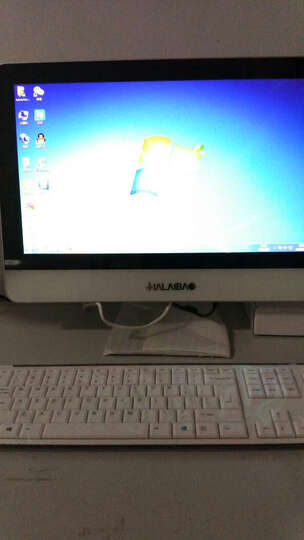 JIALAIBAO:电脑整体不错,屏幕上的黑边框有点