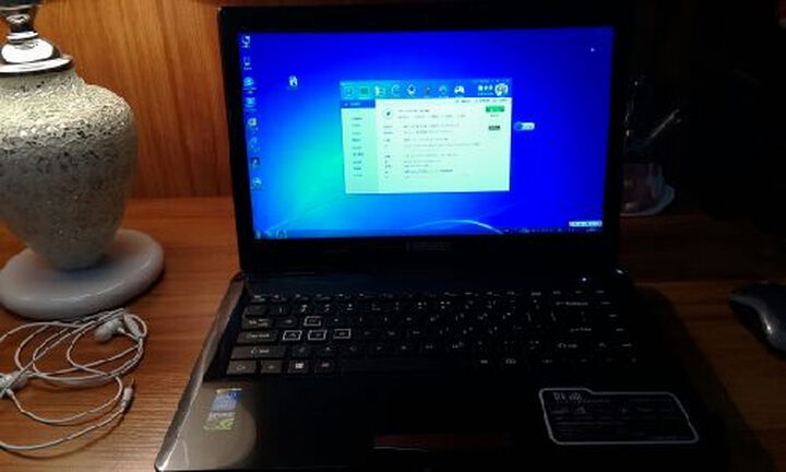 10MQ 8G 1TB GTX950M 2G GDDR5 1080P)黑