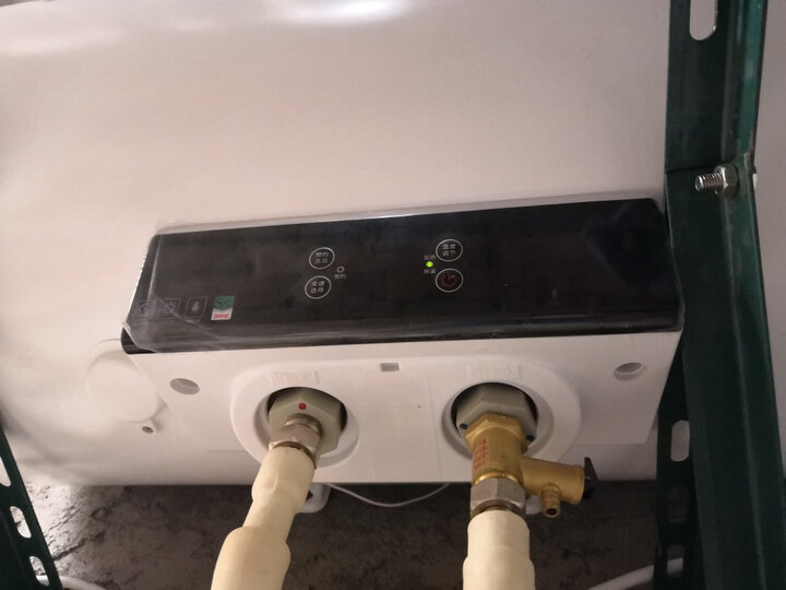 海尔(haier)80升电热水器 变频加热遥控预约 一级能效节能 专利2.