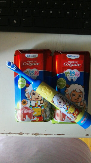 高露洁（Colgate） 妙妙刷 儿童牙膏牙刷套装（蜜桃味70g×3+新动感型电动牙刷）（6岁以上） 晒单图