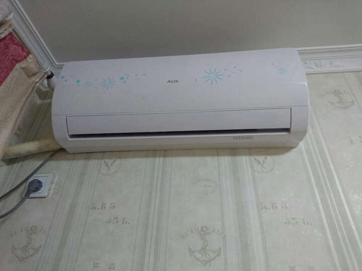 奥克斯(AUX)正1.5匹 冷暖 定速 空调挂机(KFR