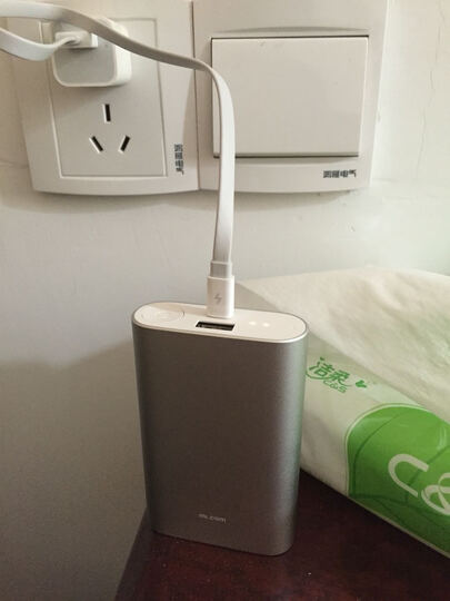 小米(MI)小米新款移动电源\/充电宝10000mAh 银