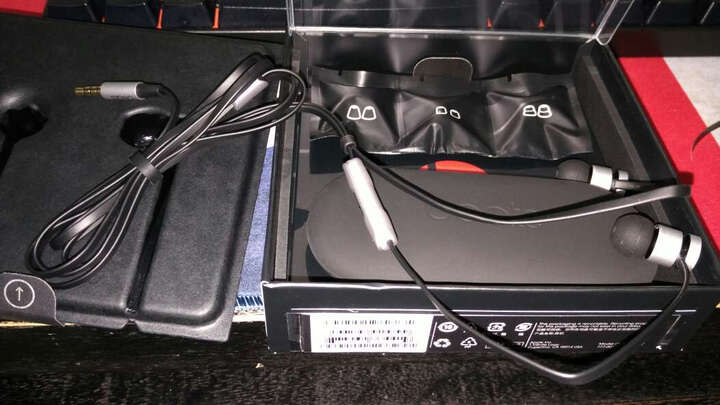 Beats UrBeats 入耳式耳机 深空灰 手机耳机带