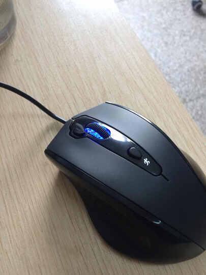 士哑黑--鼠标不错,大小合适,外观挺喜欢的!还赠