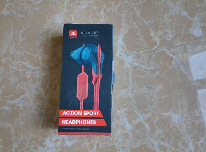 JBL Grip 200 专业运动耳机 入耳式 防脱落技术