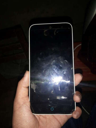 中兴 Blade A1(C880U) 16G 灵动白 移动4G手机