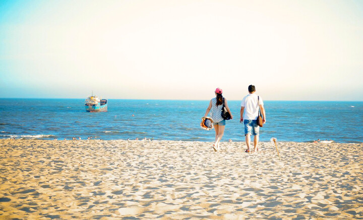 索尼(SONY) E 35mm F1.8.OSS (SEL35F18) 镜