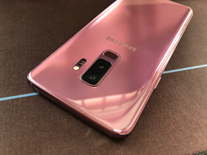 智触(ZICH):第一次买水凝膜 也是第一次贴,不难