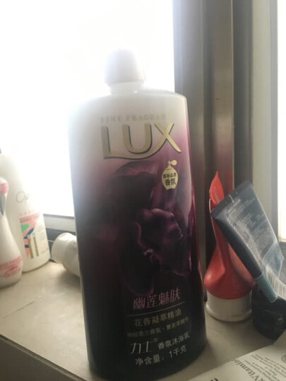 力士(LUX)沐浴露 闪亮冰爽 爽肤沐浴乳1000g(新老包装随机发货) 晒单图