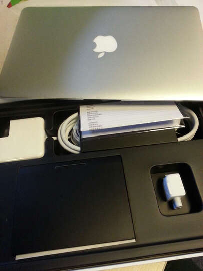 Apple MacBook Air 11.6英寸笔记本电脑 银色(