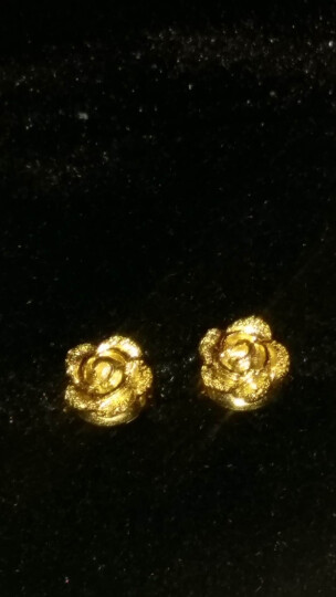 周大福（CHOW TAI FOOK）玫瑰花足金黄金耳钉 F63286 48 约2.4克 晒单图
