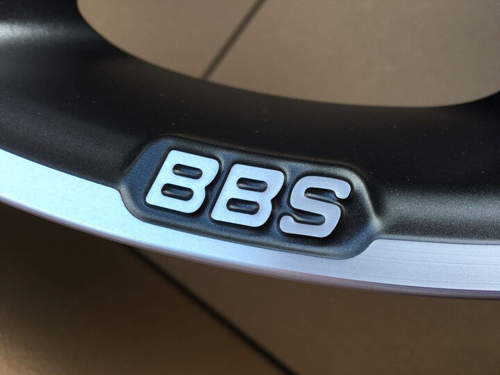 BBS SR款式轮毂 德国原装进口奥迪奔驰A/B/C/E大众高尔夫斯柯达西亚特MINI F56 8*18英寸 亚光黑色+抛光 订阅 晒单图