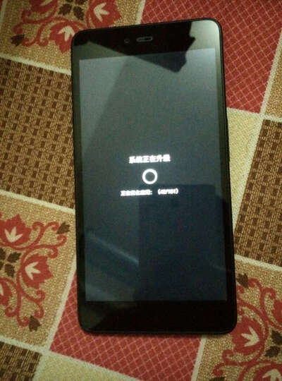 锤子 坚果 16GB 黑色 移动联通4G手机 双卡双